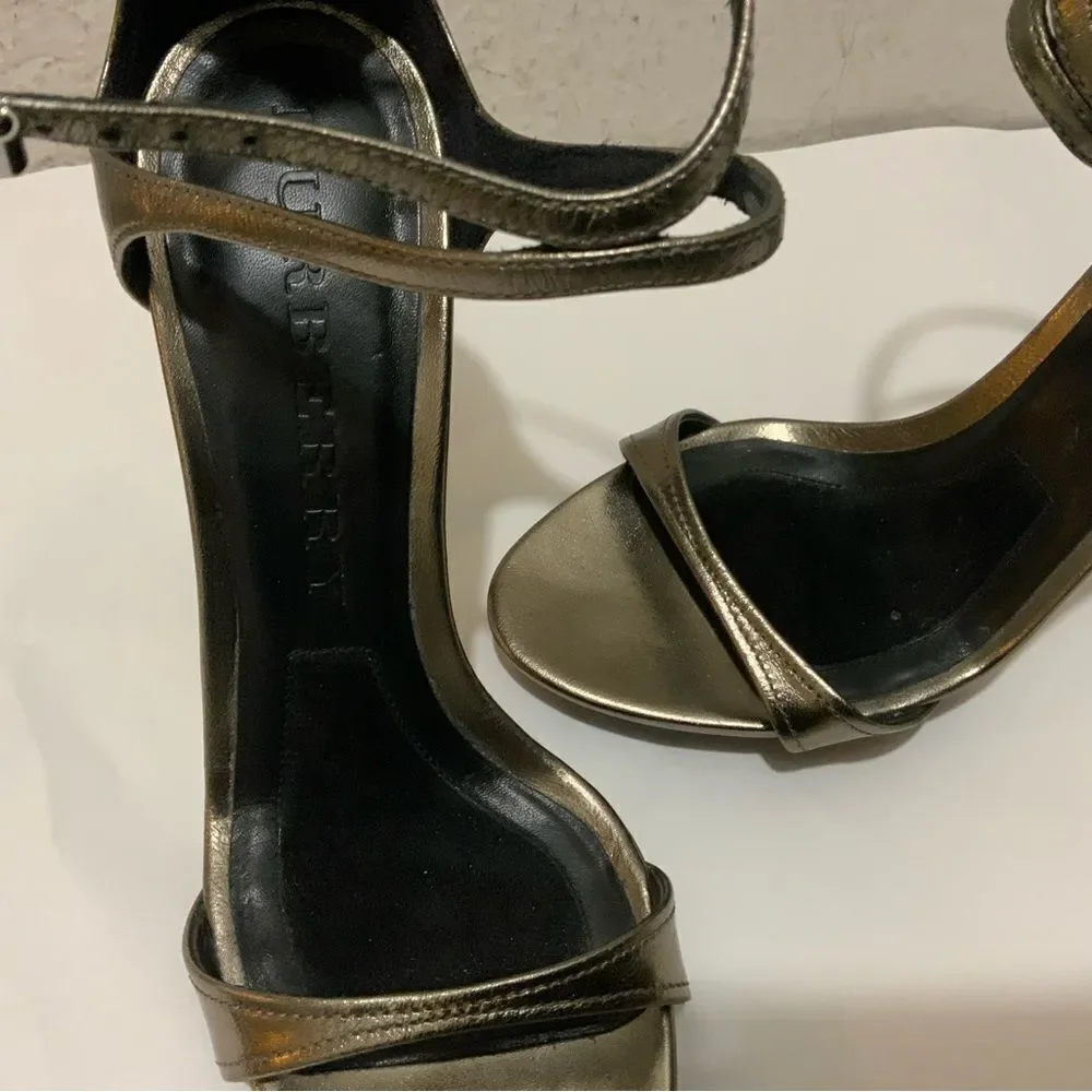 Burberry Pewter Gunmetal Metallic Stiletto Heels size 37 Italy